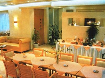 Iris Hotel Nea Kallikrateia Buitenkant foto